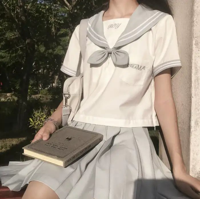 一个布袋八个头